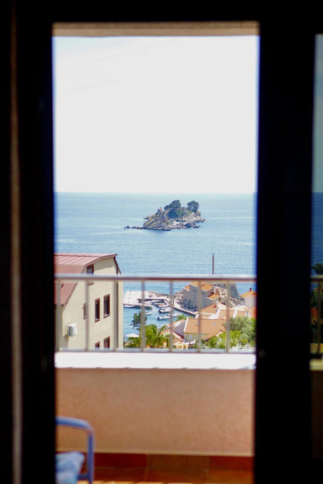 Medin Bluvista * Petrovac
